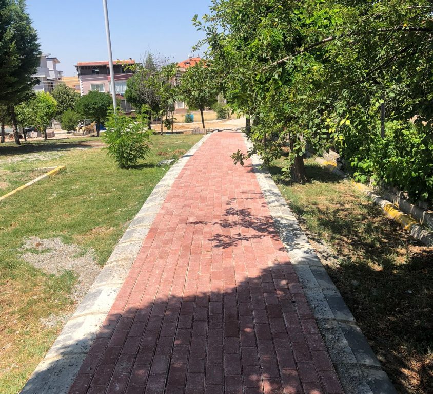 Cumhuriyet Mah Uğur Parkı Yürüyüş Yolu ve Çocuk Oyun Alanı